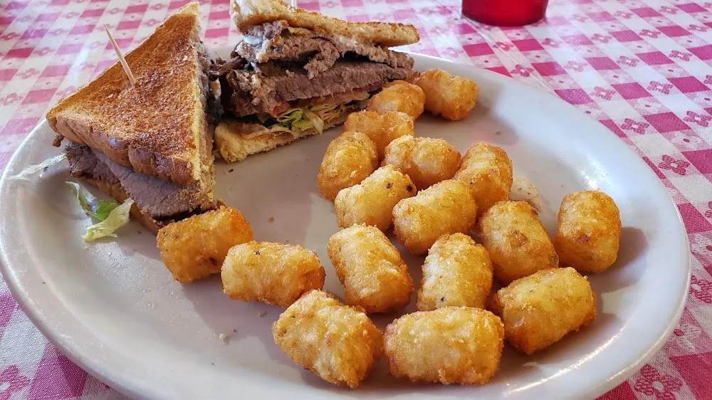 Roast Beef Sandwich with Tots